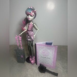 Monster high doll Rochelle Goyle édition Scaris City of Frights 2012